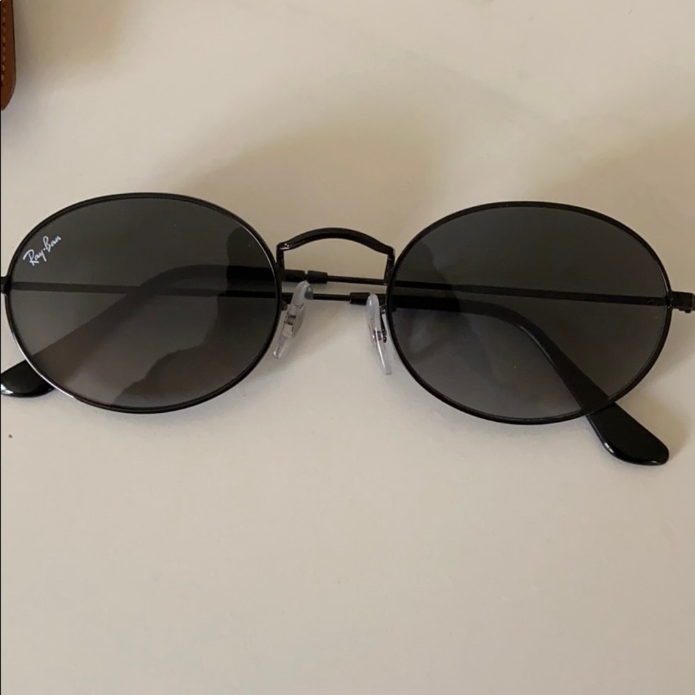 Ray Ban Oval Sunglasses RB 3547N